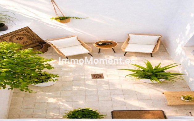 Resale - Townhouse - Estepona - Estepona Centro