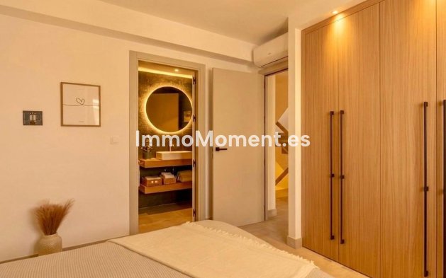 Resale - Townhouse - Estepona - Estepona Centro