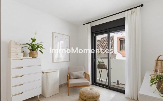 Resale - Townhouse - Estepona - Estepona Centro