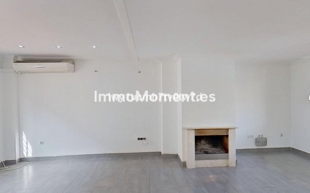 Revente - Maison mitoyenne - Intérieur                       - Churriana