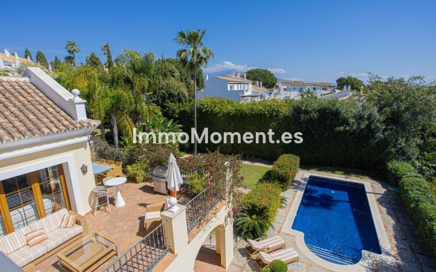 Resale - Villa - El Paraiso - New Golden Mile