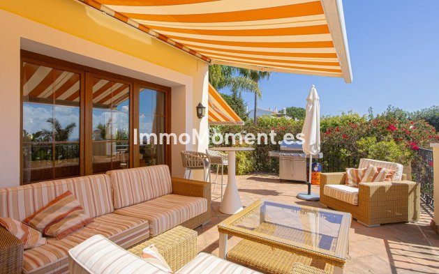 Resale - Villa - El Paraiso - New Golden Mile
