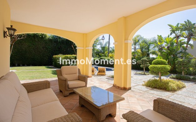 Resale - Villa - El Paraiso - New Golden Mile