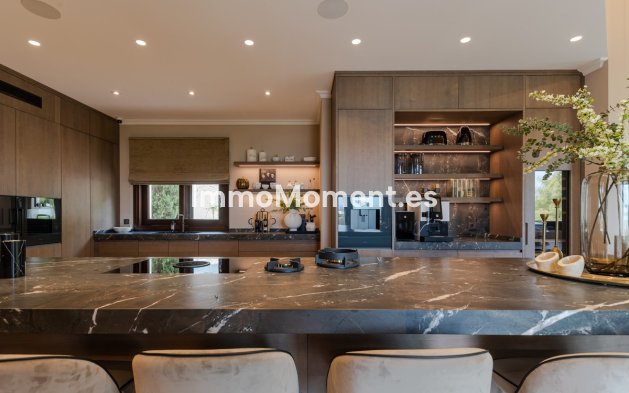 Resale - Villa - Benahavís - Benahavís Centro