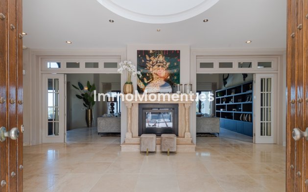 Resale - Villa - Benahavís - Benahavís Centro