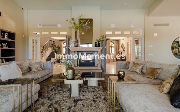 Resale - Villa - Benahavís - Benahavís Centro