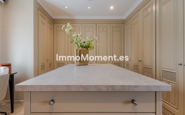 Resale - Villa - Benahavís - Benahavís Centro