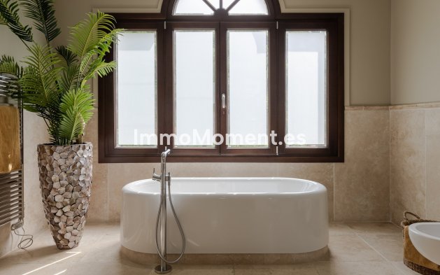 Resale - Villa - Benahavís - Benahavís Centro