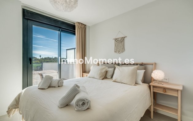 Resale - Apartment - Estepona - Selwo