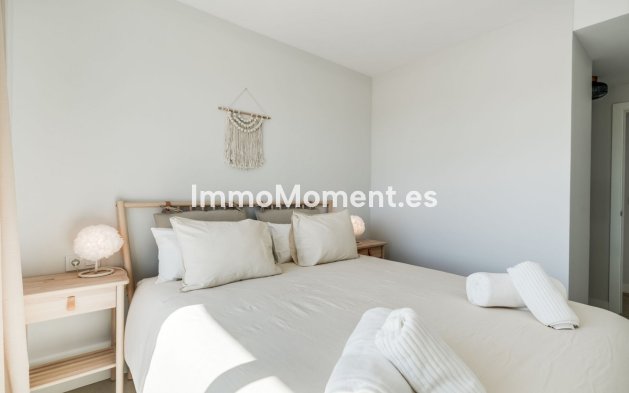 Resale - Apartment - Estepona - Selwo