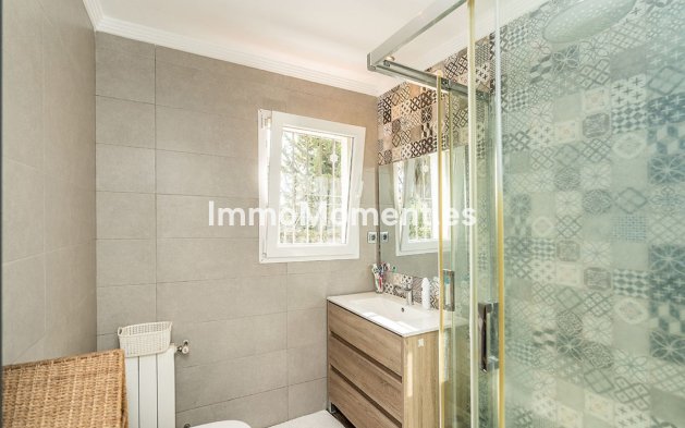 Revente - Villa - Marbella - Río Real