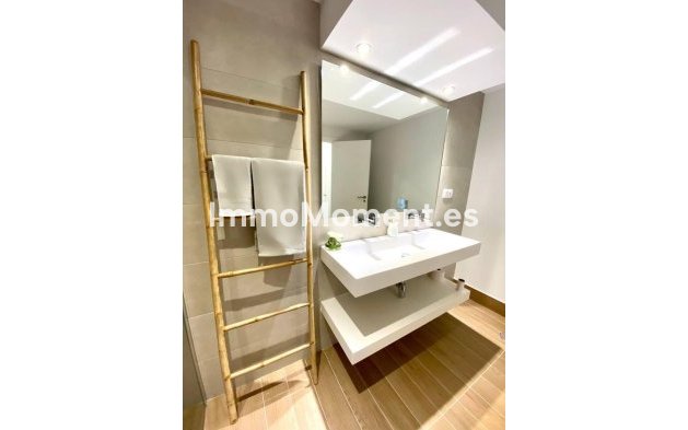 Resale - Apartment - Estepona - New Golden Mile