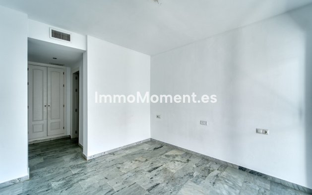 Wiederverkauf - Wohnung - Marbella - Guadalmina Baja