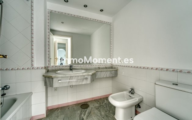 Wiederverkauf - Wohnung - Marbella - Guadalmina Baja