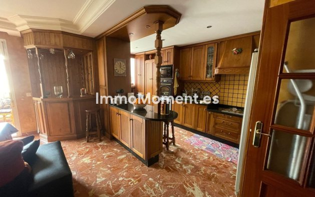 Revente - Appartement - Estepona  - Estepona Centro