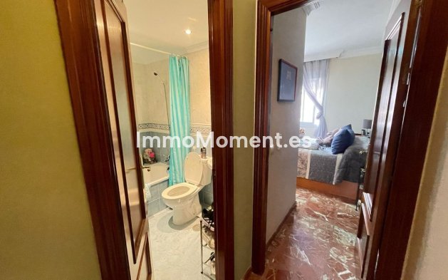 Revente - Appartement - Estepona  - Estepona Centro