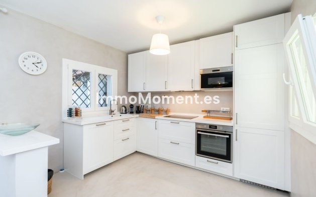 Resale - Villa - Marbella - San Pedro de Alcántara