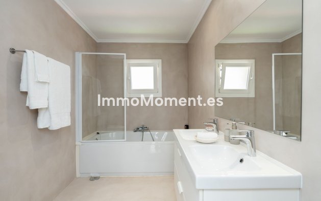 Resale - Villa - Marbella - San Pedro de Alcántara