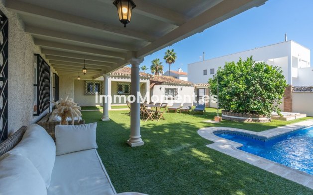 Resale - Villa - Marbella - San Pedro de Alcántara