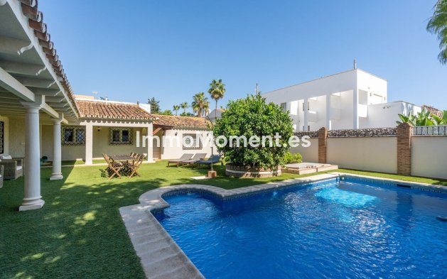 Resale - Villa - Marbella - San Pedro de Alcántara