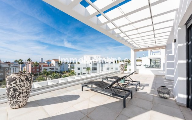 Wiederverkauf - Wohnung - New Golden Mile