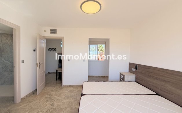 Revente - Maison mitoyenne - Estepona  - Estepona Centro