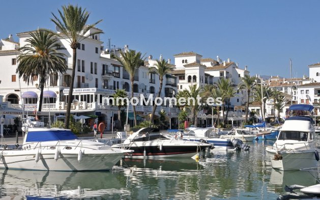 Revente - Maison mitoyenne - Estepona  - Estepona Centro