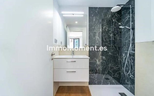 Resale - Apartment - Málaga - Málaga Este