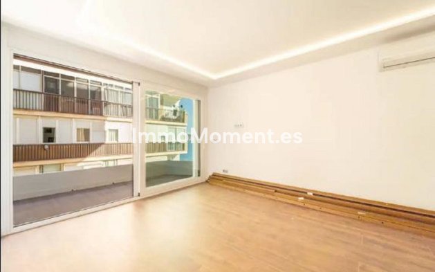 Resale - Apartment - Málaga - Málaga Este