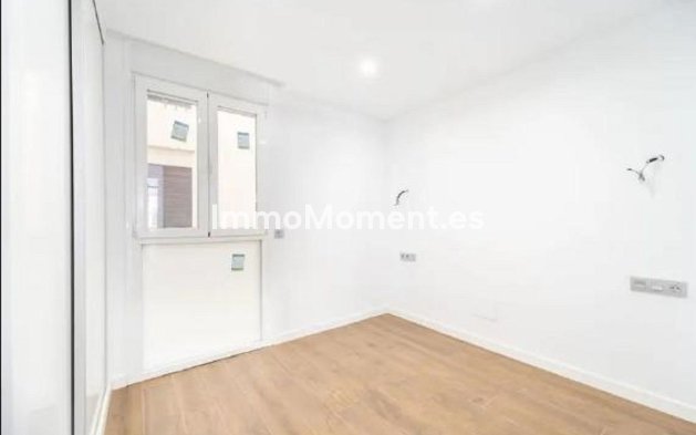 Resale - Apartment - Málaga - Málaga Este