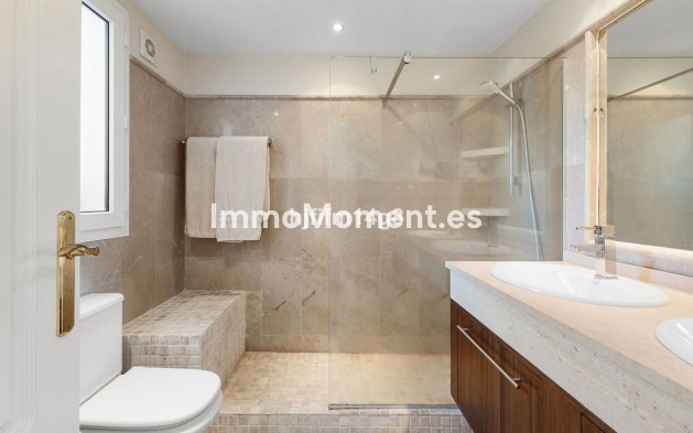 Wiederverkauf - Wohnung - Marbella - Nueva Andalucía