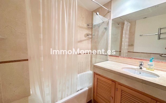 Wiederverkauf - Wohnung - Marbella - Puerto Banús