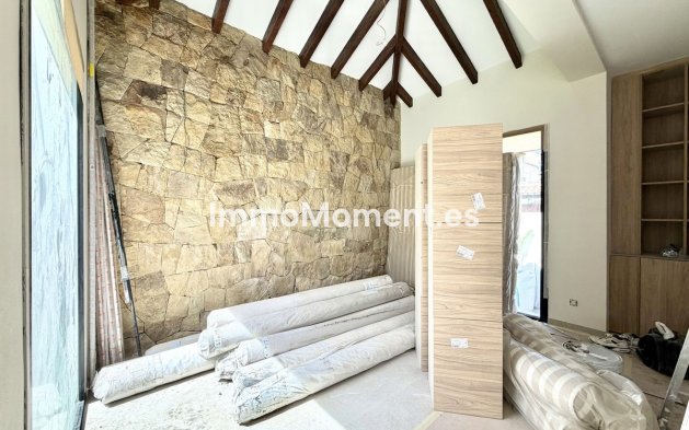 Resale - Villa - Marbella - San Pedro de Alcántara