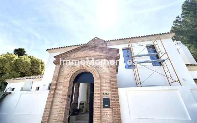 Resale - Villa - Marbella - San Pedro de Alcántara