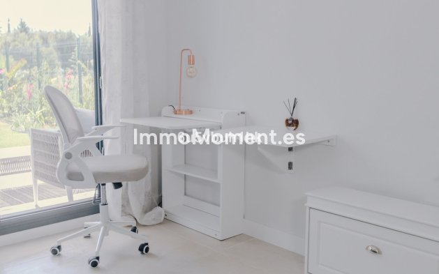 Wiederverkauf - Wohnung - Estepona  - Estepona Centro