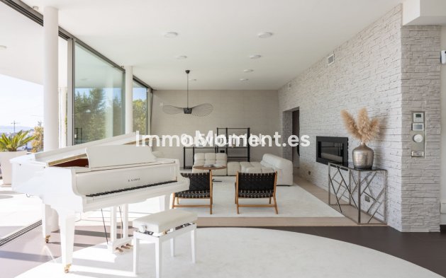 Revente - Villa - Benalmadena - Benalmadena Centro