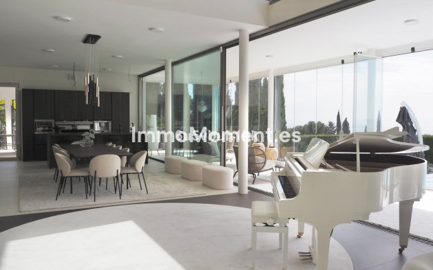 Revente - Villa - Benalmadena - Benalmadena Centro