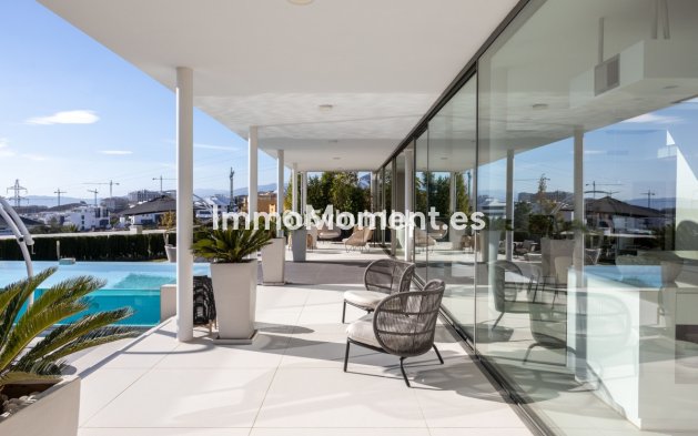 Revente - Villa - Benalmadena - Benalmadena Centro