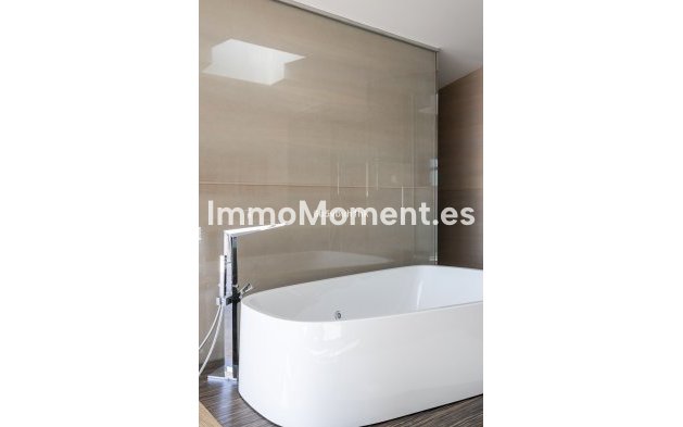 Revente - Villa - Benalmadena - Benalmadena Centro