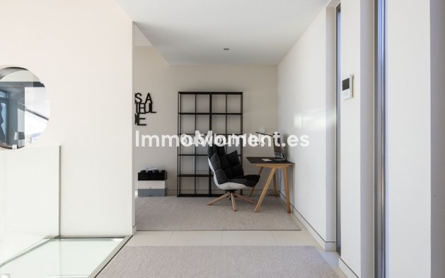 Revente - Villa - Benalmadena - Benalmadena Centro