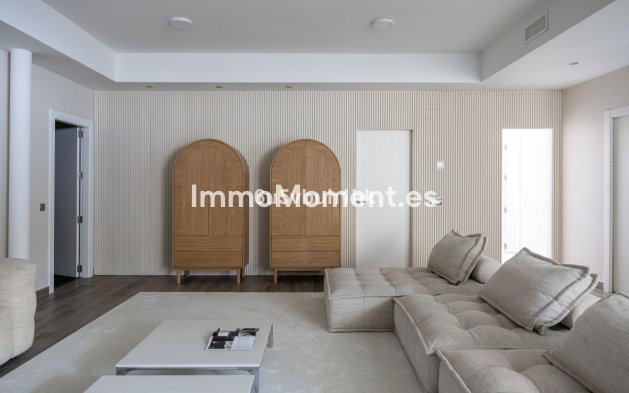 Revente - Villa - Benalmadena - Benalmadena Centro