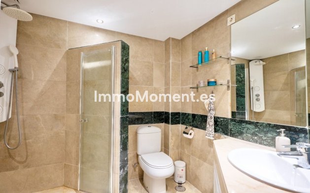 Resale - Apartment - Marbella - Río Real