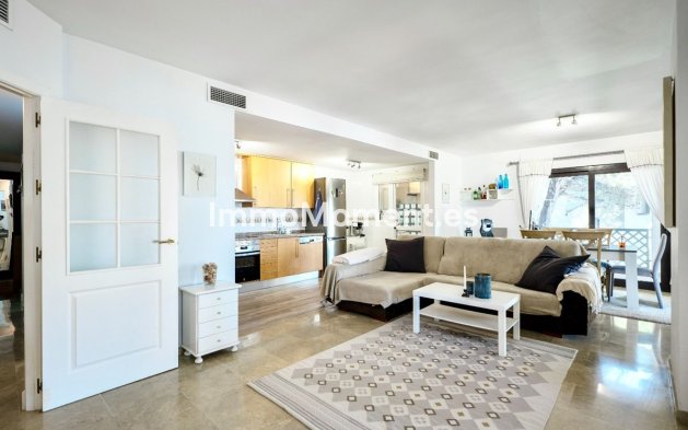 Resale - Apartment - Marbella - Río Real