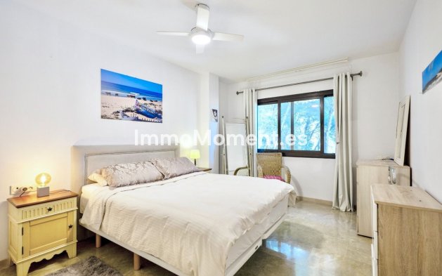 Resale - Apartment - Marbella - Río Real