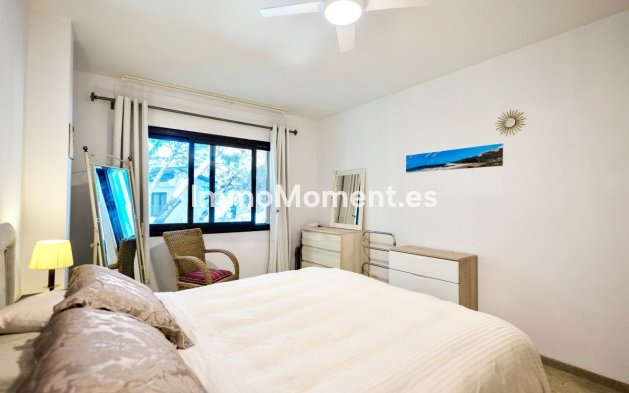 Resale - Apartment - Marbella - Río Real