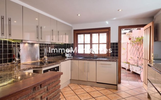 Revente - Villa - Estepona  - Estepona Centro