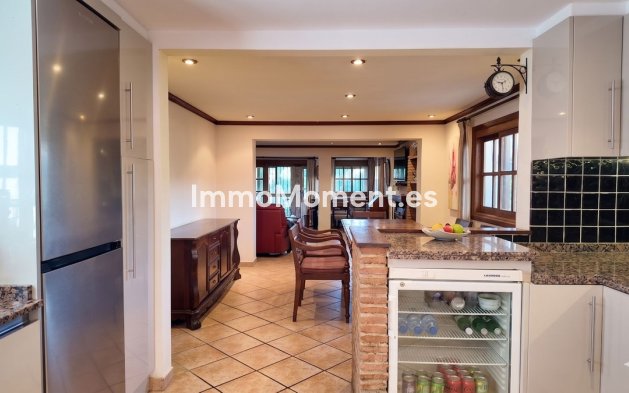 Revente - Villa - Estepona  - Estepona Centro