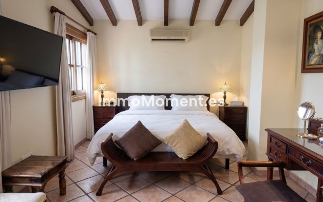 Revente - Villa - Estepona  - Estepona Centro