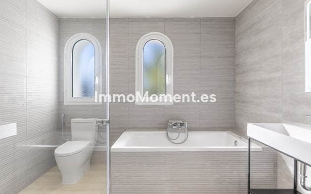 Revente - Villa - Manilva - La Duquesa