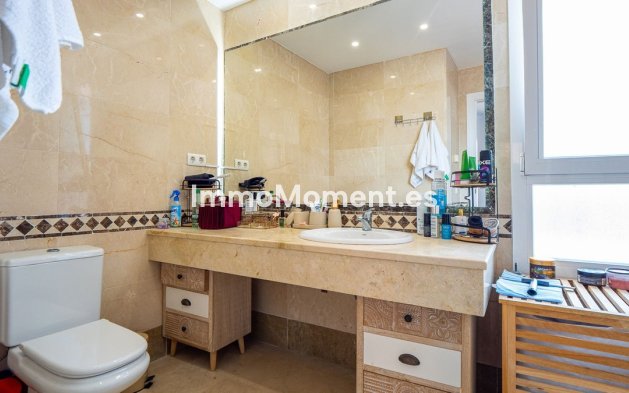 Bestaande woning - Geschakelde woning - Marbella - Nueva Andalucía